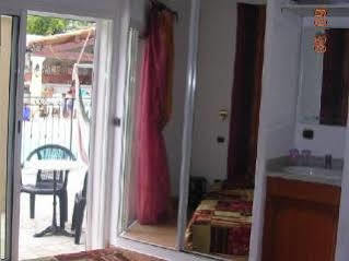 Chambres Dhotes Villa La Morena 瓦洛里 外观 照片